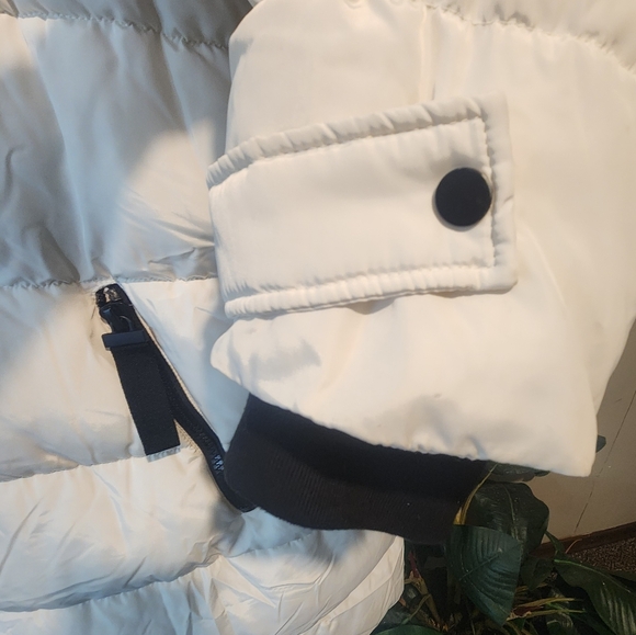 Lane Bryant Faux Fur Lined Hood Warm Winter Puffer Coat - Picture 6 of 14